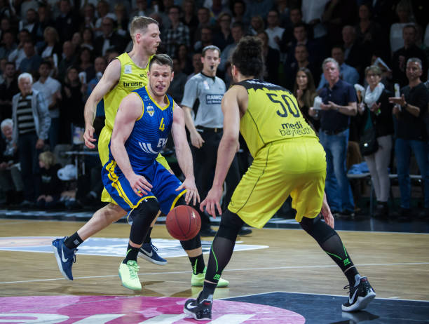 面让不少雷 面让不少雷